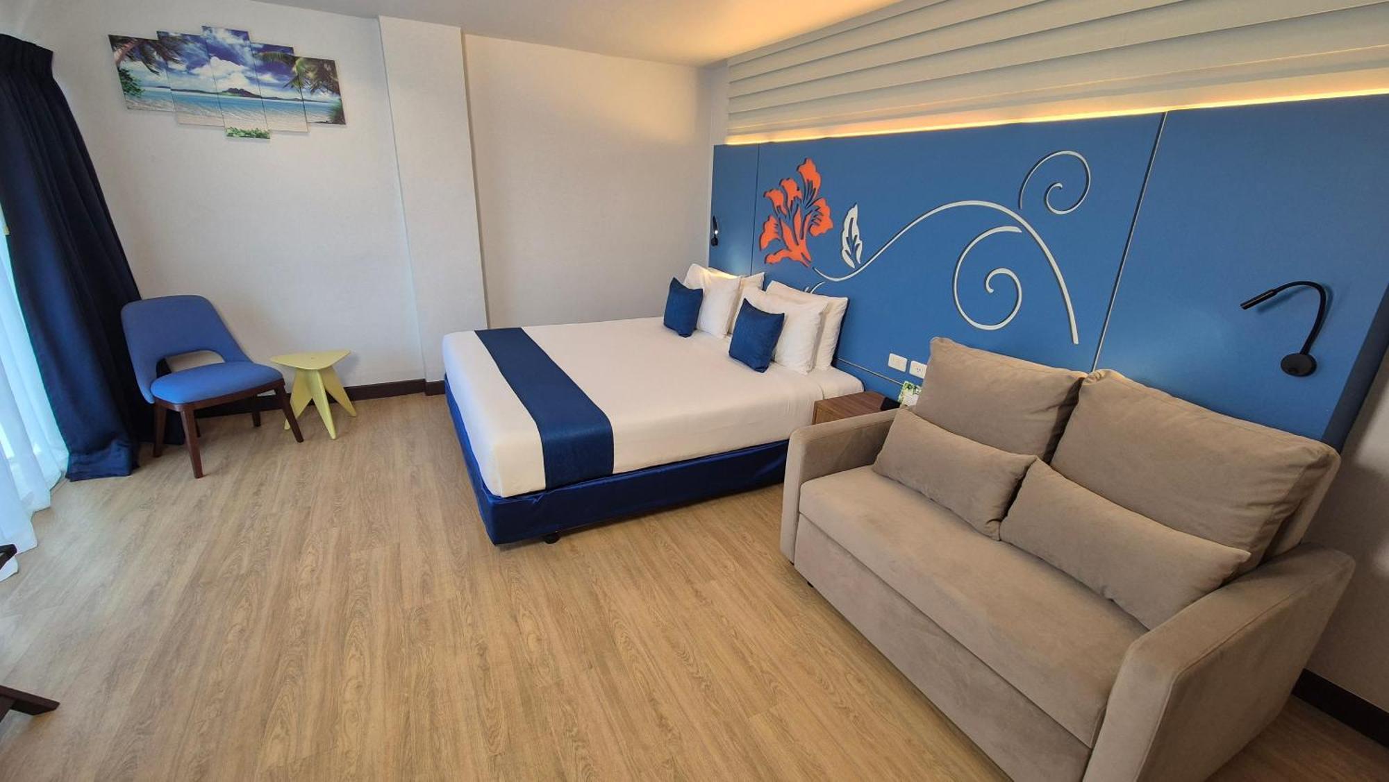 Days Inn By Wyndham Patong Beach Exterior foto