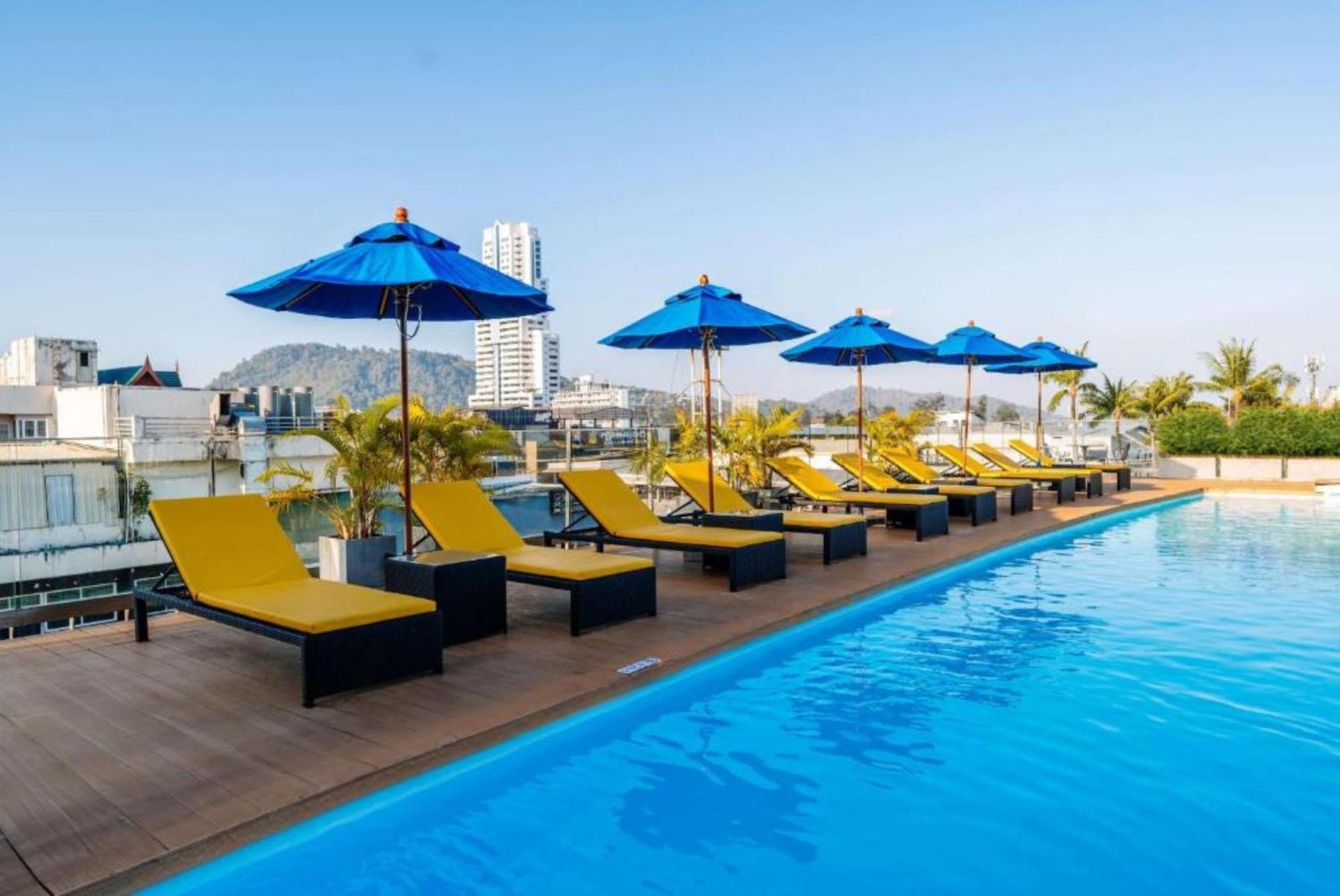 Days Inn By Wyndham Patong Beach Exterior foto