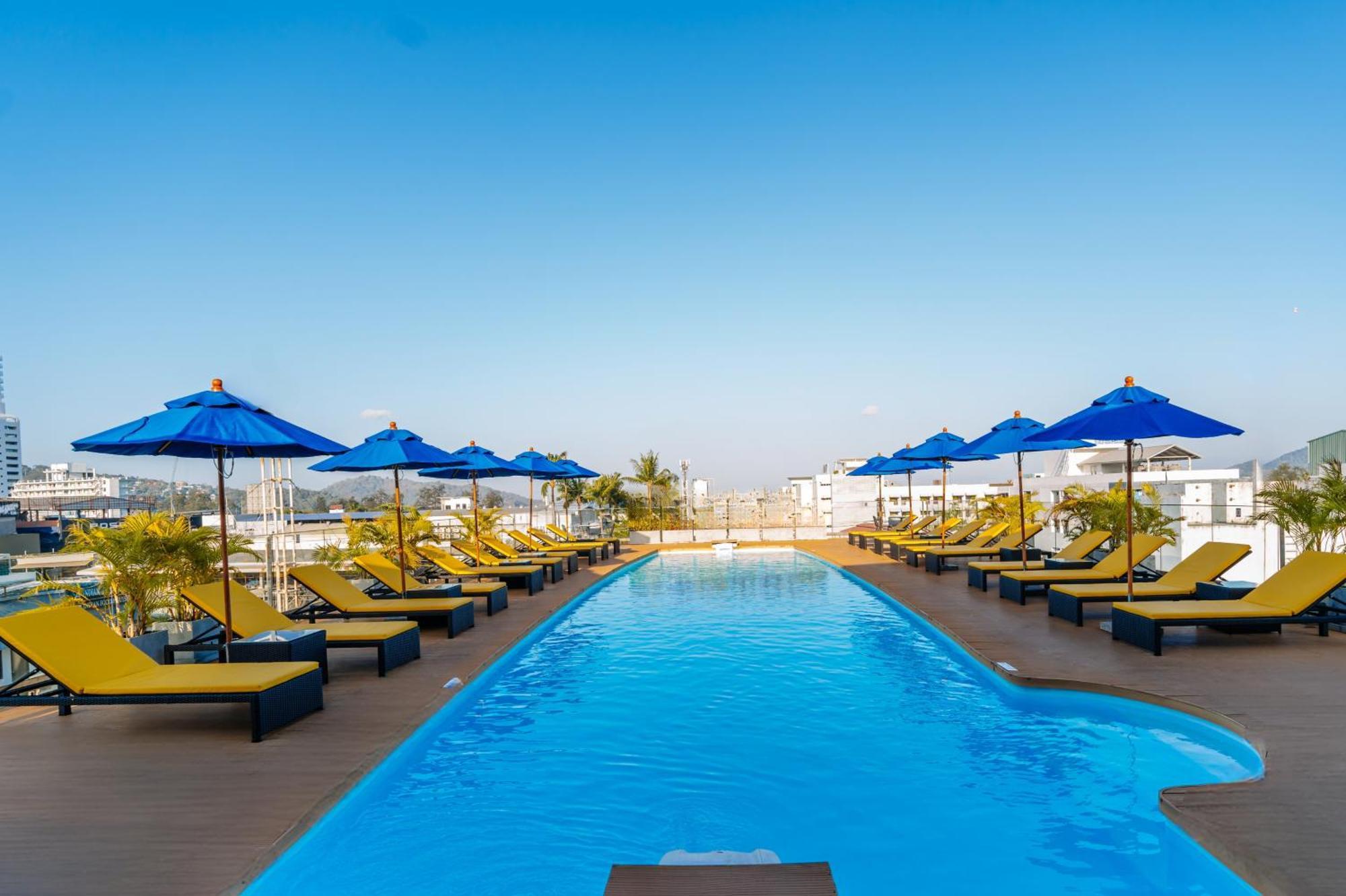 Days Inn By Wyndham Patong Beach Exterior foto